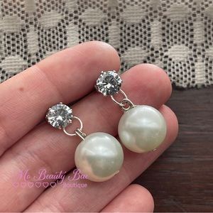 Crystal Pearl Stud Earrings